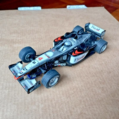 Coche Ranura Scalextric F1 McLaren Mercedes #4 'David' Foto 1 de 4