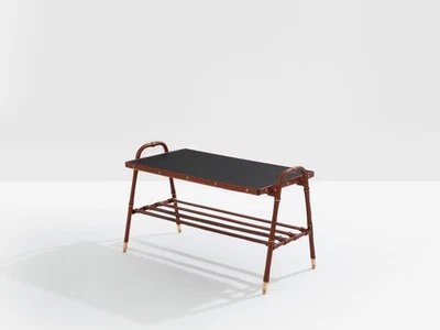 Mesa de centro Jacques Adnet piqué soldier cuero rojo latón 1950 Foto 1 de 4