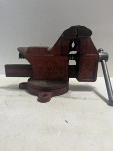 - Vintage Bench Vise Colombian No. 04 Cleveland USA - Picture 1 of 12