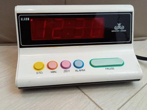 Vintage rare digital Meister Anker LCD Digital Alarm Clock 80's Germany Cover