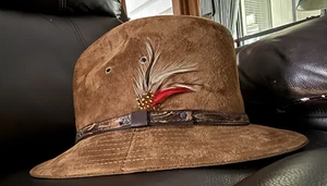 Vintage Lee Brown Suede Leather Fedora Mens Med. Rigid Brim with Band & Feather - Picture 1 of 8