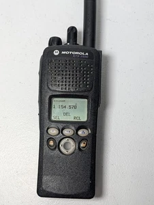 Motorola XTS2500 Modelo 2 VHF (136-174 MHz) P25 Digital Astro AES PROBADO - Imagen 1 de 19