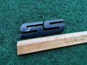 SS Chevy Emblem Badge 06-10 OEM 15211285 Front Door Impala 5S3 - Picture 1 of 7