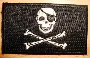 SKULL & CROSS BONES Jolly Roger Flag Embroidered PATCH - Picture 1 of 1