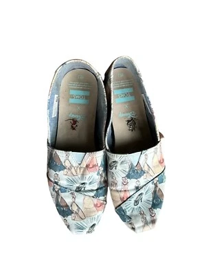 Zapatos de lona Toms X Disney con estampado de princesa Cenicienta azul pálido talla 8,5 Foto 1 de 4