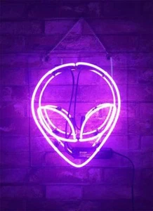 Alien UFO Saucerman acrílico púrpura 14" luz neón letrero lámpara dormitorio habitación decoración - Imagen 1 de 4