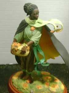 Thomas Blackshear's ~ Autumn (Girl dress for Autumn) ~ Sculpture #1884 - Bild 1 von 8