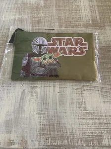 Star Wars The Mandalorian Zipper Pouch/Wallet 8 x 5 x 0.25 inches - Picture 1 of 4
