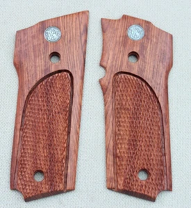 New S&W Model 59, 459, 559, 659 Grips Checkered wood Grips Stock Nice # 4 - Picture 1 of 14