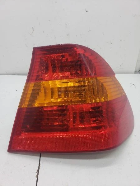 Luz trasera de pasajero sedán mercado de Canadá para BMW 320i 710811 02-05 Foto 1 de 4