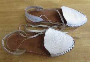 Guaraxez White Mexican Espadrilles with 22" Ankle Straps Size 8 - Picture 1 of 6