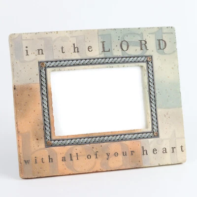 Vintage Demdaco 4x6 Frame 'Trust in the Lord with all your Heart' 2004 - Image 1 of 4