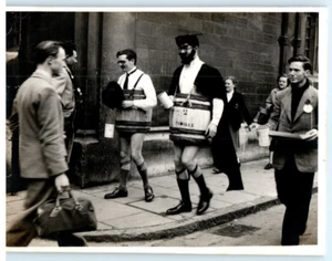 Vintage Photo 1953, Poppy Day Parade, Men in Barrels, England 2 ,JNHC 4.5x3.5 - Picture 1 of 2