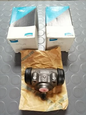 RENAULT 12 BREAK BRAKE CYLINDER (SET LEFT+RIGHT) - Image 1 of 2