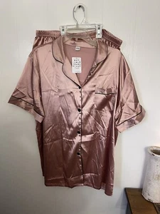 Women’s 2XL Pink Satin Pajamas Shorts Top NWT - Picture 1 of 5