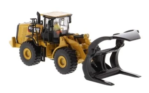 Die cast Masters Caterpillar 972 Wheel Loader Log Fork 1/87 85950 - Picture 1 of 4
