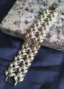 Vintage CORO Pegasus 1.25" Double Wide Gold Tone Textured Signed Leaf Bracelet! - Picture 1 of 12
