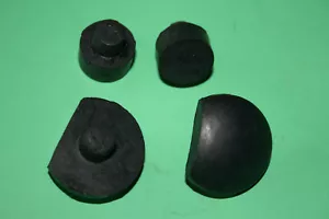 TRIUMPH UNIT T100 T120 TR6 500 650 1966-70 SEAT RUBBERS 82-4898 82-7875 - Picture 1 of 1