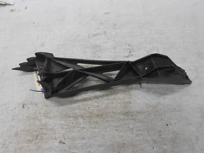 Soporte guardabarros delantero izquierdo Chrysler Grand Voyager 2009 PP023011AB PP023011 Foto 1 de 4