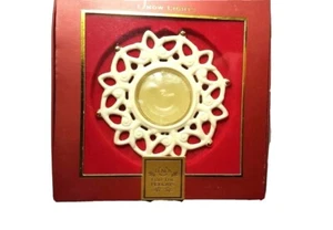 Lenox Snow Lights Snowflake Votive Tea Light Candle Holder 4" Cream Porcelain - Picture 1 of 7