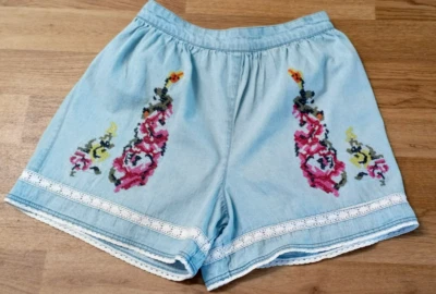 River Island Chambray  Denim Shorts Embroidered  Detail Size 10 Ladies Womens - Image 1 of 4