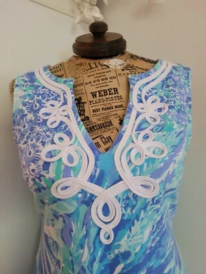 Vestido Lilly Pulitzer XS Harper Tejido Cambio Azul Refugio Elástico Apliques de Desplazamiento  Foto 1 de 4