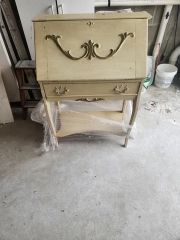 Vntage Small Slant Top Writing Desk Secretary. Needs some cosmetic work Cover