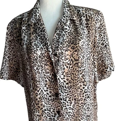 DONNKENNY Classics Estampado de Guepardo con Botones Talla M Foto 1 de 4