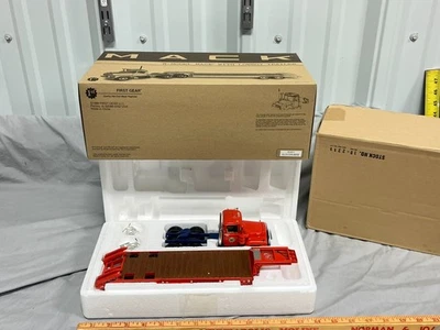 MACK R Model ALLIS CHALMERS First Gear 1:34 19-2211 Lowboy Trailer Set NIB - Image 1 of 4