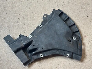 Carenado Mercedes 222 AMG paquete protección bajos delantero izquierdo Undercover Left - Imagen 1 de 14