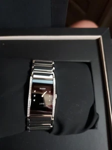 RADO WOMEN'S DIAMOND DIASTAR SS BLACK DIAL SS WATCH BRAND NEW IN BOX - Picture 1 of 2
