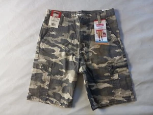 NEW Wrangler Straight Fit Flex Cargo Shorts Boys Size 14 Regular Camo NWT - Picture 1 of 8