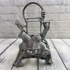 Frolicking Frog Hose Holder, Cast Iron Garden Wall Mounted Frog Storage - Picture 1 of 9