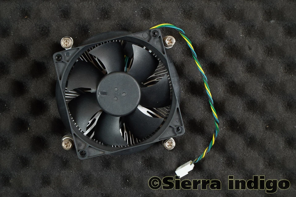 Lenovo FRU 01MN994 Heatsink & Fan - Image 1 of 1