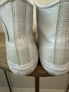Converse Chuck Taylor All Star Hi White Leather Iridescent Unisex 9.5 ,M-557950C - Picture 1 of 16