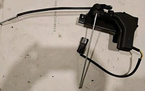 CADILLAC ALLANTE LEFT SIDE POWER DOOR LOCK ACTUATOR CABLE ROD - Picture 1 of 5