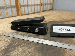 Behringer HB01 Hellbabe Wah-Wah Guitar Effect Pedal GREAT WORKING! - Picture 1 of 10