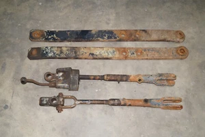 Unterlenker mit Hubspindeln für Deutz 5006, 5206, 5506, 5005, 5505 - Bild 1 von 4