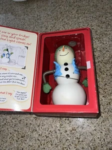 Muñeco de nieve parlante Hallmark Fun In The Fridge 2009 decoraciones de Navidad mordaza regalo - Imagen 1 de 2