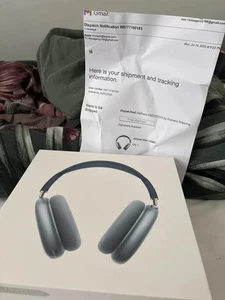 AirPods Maxes 2024 USB-C Blue New Generation Brand New - Picture 1 of 4