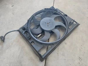 Oem Radiator Cooling Fan For 2001-2005 BMW 325i 99-2000 323i not m3  - Picture 1 of 10
