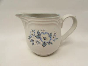 Ashberry by Country Ware Creamer Blue Flowers Scalloped Edge b49 - Picture 1 of 2