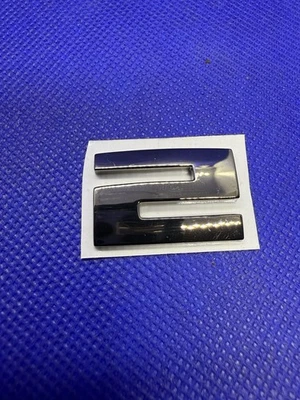 Logo Stemma Lettera Monogramma BMW 2 M2 M Originale Cromo Antracite - Immagine 1 di 4