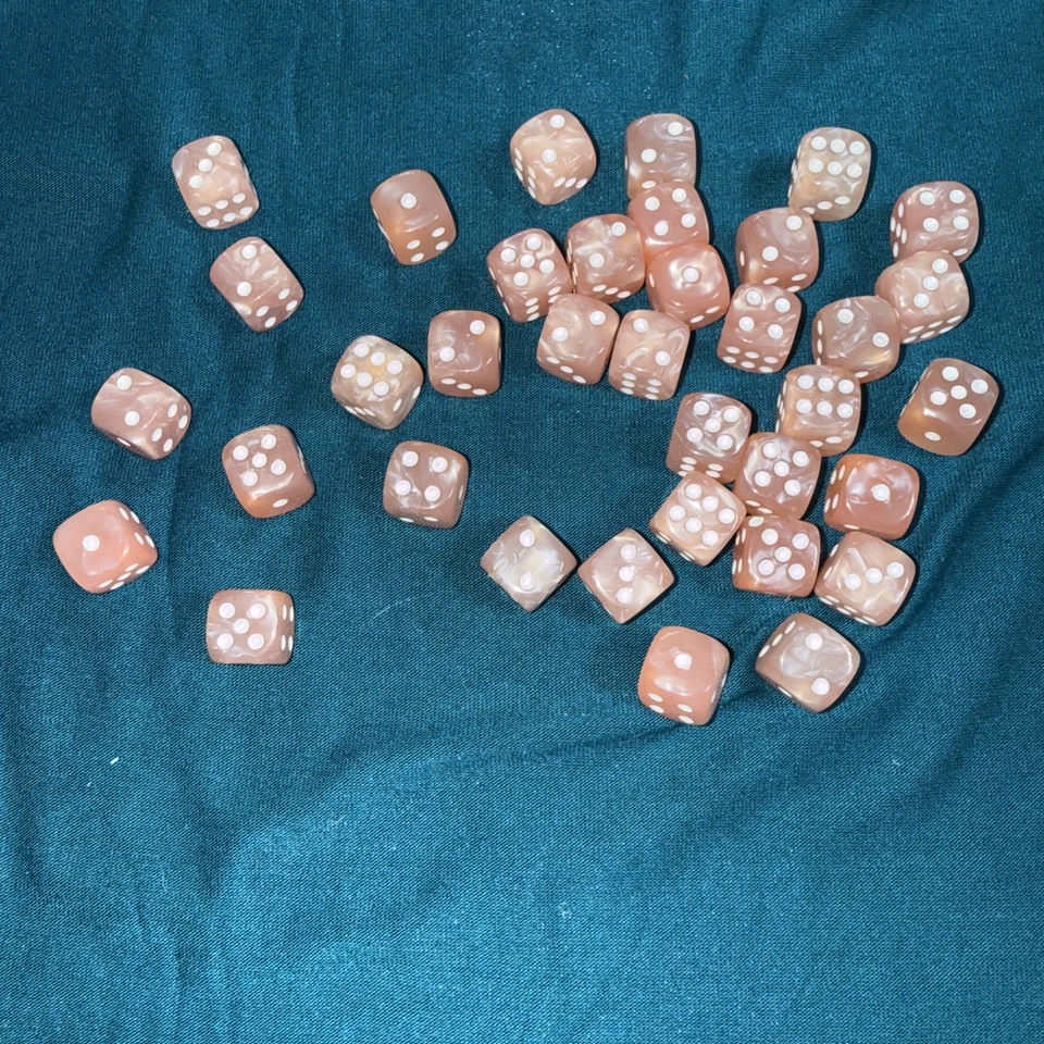 Chessex Luminary 16mm D6 Dice Set Sky With Silver