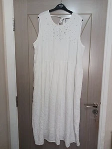 Damenkleid M&S Collection Größe 22 weiß Leinenmix bestickt Sommerlöcher - Bild 1 von 13