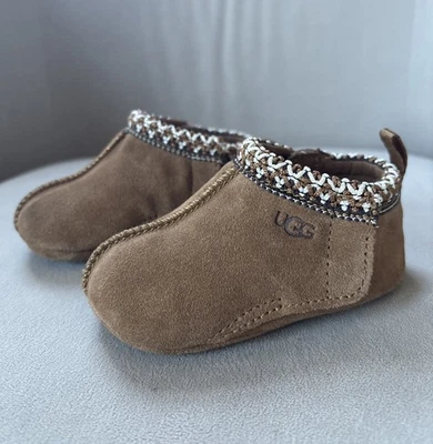 Autêntico Chinelo Ugg Infants Baby Tasman Camurça Castanha Tamanho 2/3 - Imagem 1 de 4