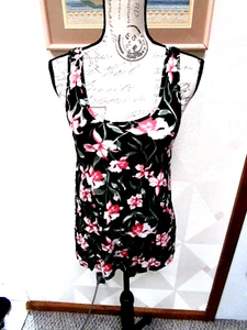 VINCE CAMUTO-BLACK/MULTI-FLORAL-SCOOP NECK-SPAGHETTI STRAP-TANK TOP-SIZE-S-NWT - Picture 1 of 2