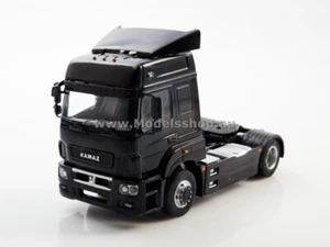 KAMAZ-5490 tractor truck /black/ - Imagen 1 de 6