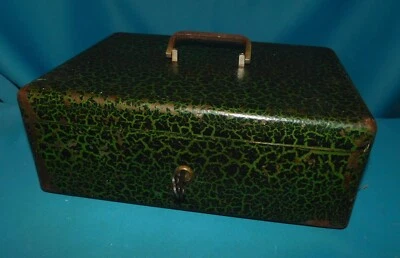 ANCIEN COFFRE DE NOTAIRE EN ACIER . COFFRE DE COMMERCANT AMBULANT . LOURD 4 kg - Photo 1/4