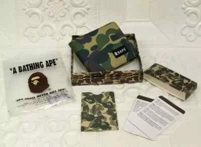 Bape Wallet Mens Army GREEN CAMO Nylon Bi-Fold Bathing Ape Head New - Image 1 of 3
